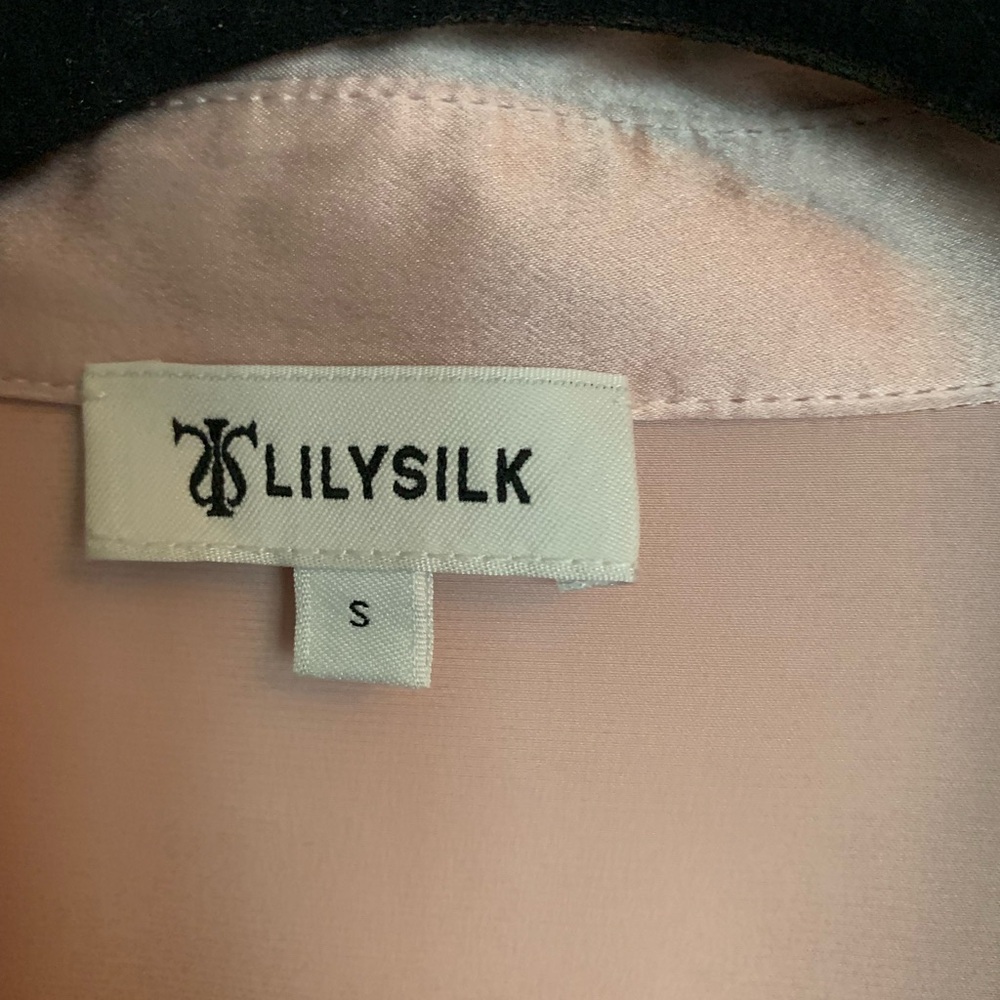 Lilysilk Blush Silk Button-Down Shirt - Picture 5 of 6